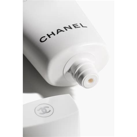 chanel le blanc set|chanel le blanc makeup remover.